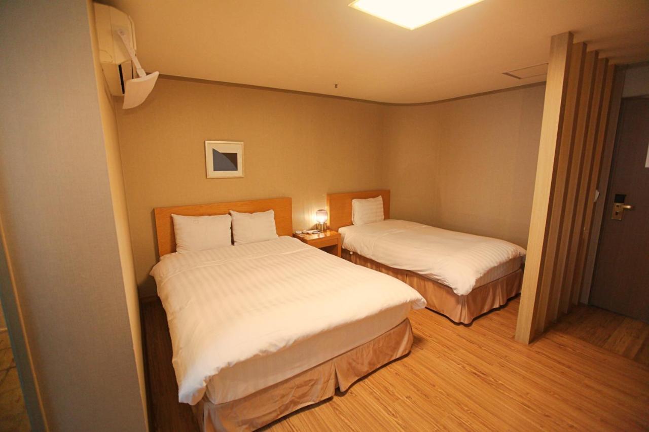 Changwon At Business Hotel Exterior foto